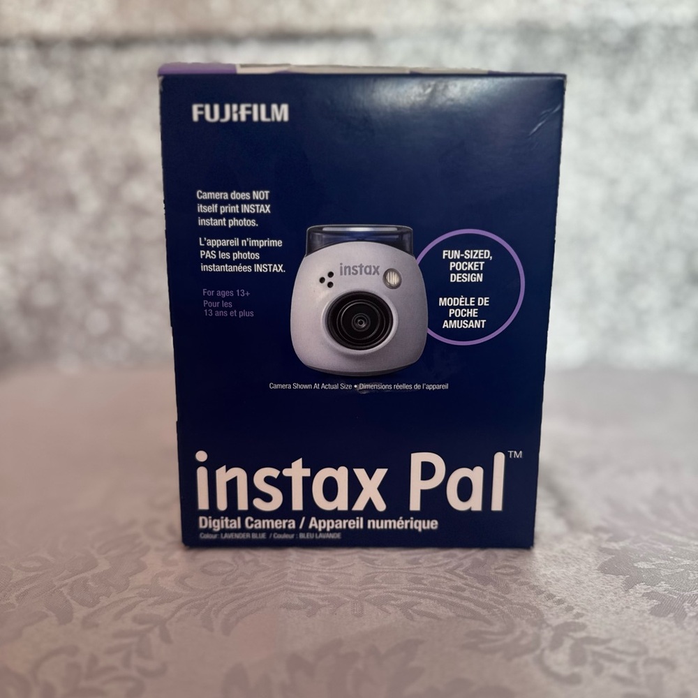 Fujifilm Instax Pal Camera in Blue